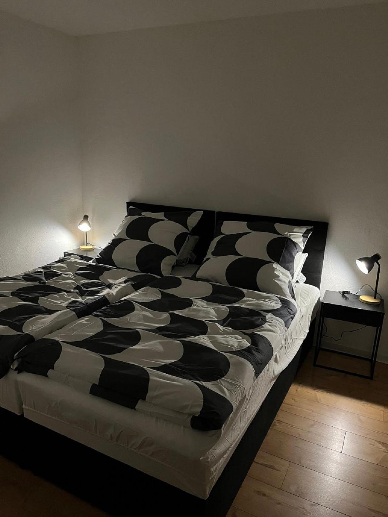 Ferienwohnung Am Knoops Park Бремен Экстерьер фото